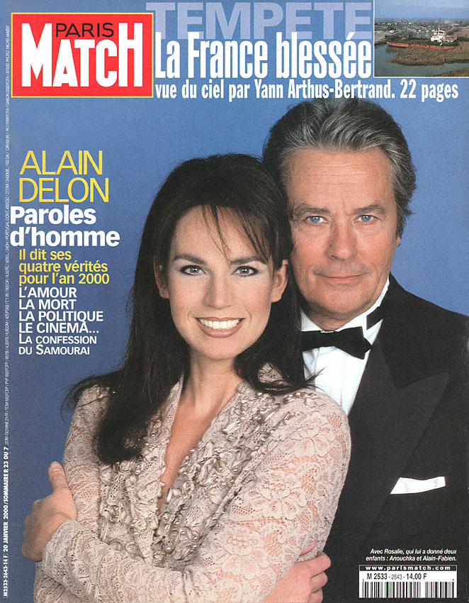 Couverture Paris match num�ro 2643 de Janvier 2000